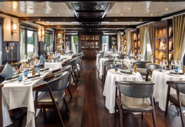 Paradise Dining Deck