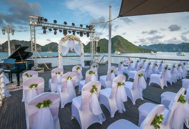 Paradise cruise wedding