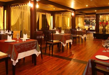 RESTAURANT LOUNGE ( Jasmine Cruise)