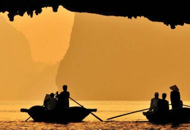 Gray Line Rowingboat