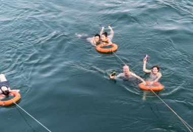 Swimming in Lan Ha Bay